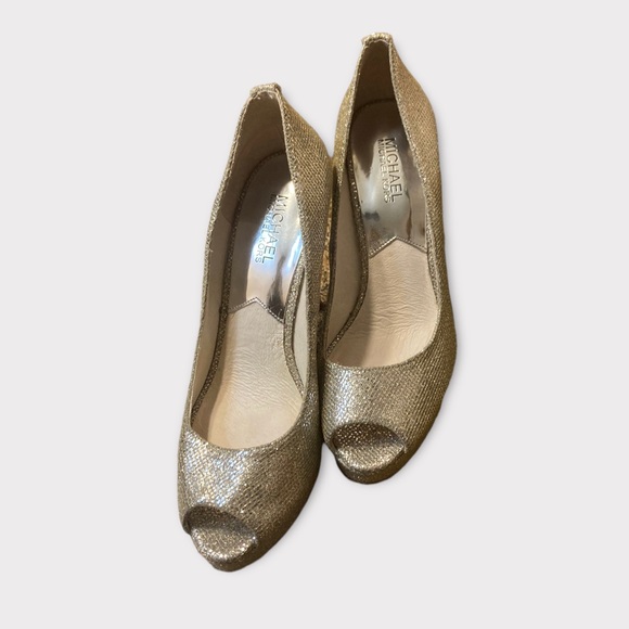 EUC Michael Kors Metallic Glitter Heels⭐️ - Picture 3 of 10